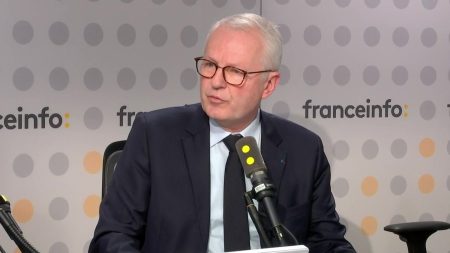 :
    le dernier publié



  

    
      
    
      

  

  
    
    "Nous allons dans le mur" sans les moyens promis pour la justice, alerte le procureur général Rémy Heitz

          Alors que la France n'a toujours pas de budget pour 2025, le magistrat alerte sur l'importance d'obtenir des moyens ainsi qu'une meilleure coordination pour lutter contre le narcotrafic "au niveau national et international".
    
    
          Diffusé le 09/01
                      
        7min