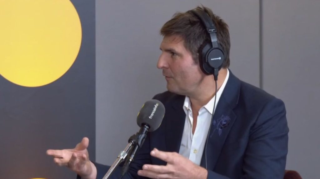 :
    Vidéo




  

    
      
    
  
  "Les députés français font le jeu de Musk et de la polarisation", déplore l’économiste Yann Algan