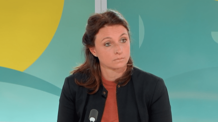 Livre de Camille Chaize : révélations incitant à sa démission du ministère de l’Intérieur Que contient le livre de la porte-parole du ministère de l'Intérieur, Camille Chaize, qui l'a incitée à démissionner ?