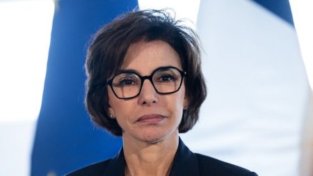 Louvre : Rachida Dati prône l’innovation pour le financement face à l’état du musée Louvre : alertée sur l'état du musée, Rachida Dati assure qu'il faut être "innovant" dans son financement