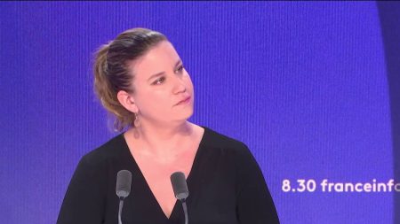 PS et vote de censure : Panot évoque un « changement d’alliance » possible du parti Budget : si le PS ne vote pas la censure, "ce sera un changement d'alliance", prévient Mathilde Panot