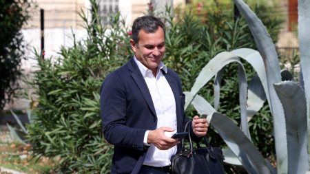 Procurations frauduleuses à Marseille : l'ex-député Julien Ravier a été relaxé, mais l'élu Yves Moraine condamné