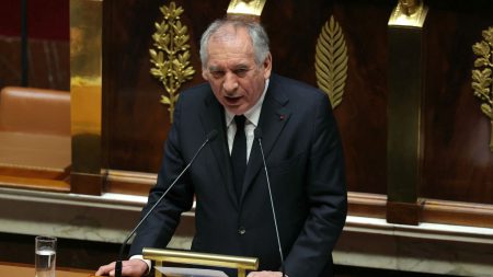 Réforme retraites, budget 2025, immigration : résumé de la déclaration de François Bayrou Réforme des retraites, budget 2025, immigration... Ce qu'il faut retenir de la déclaration de politique générale de François Bayrou