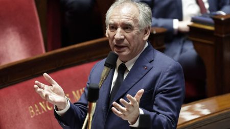 Rentrée politique 2025 : François Bayrou, « ingénieurs du chaos » et « idiots utiles » :
Édito
:
Édito
Rentrée politique 2025 : François Bayrou, les "ingénieurs du chaos" et les "idiots utiles"