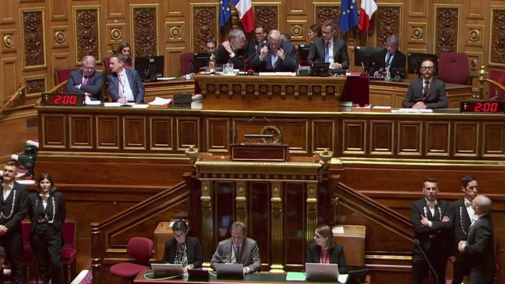 Retraites : vers une suspension de la réforme ?