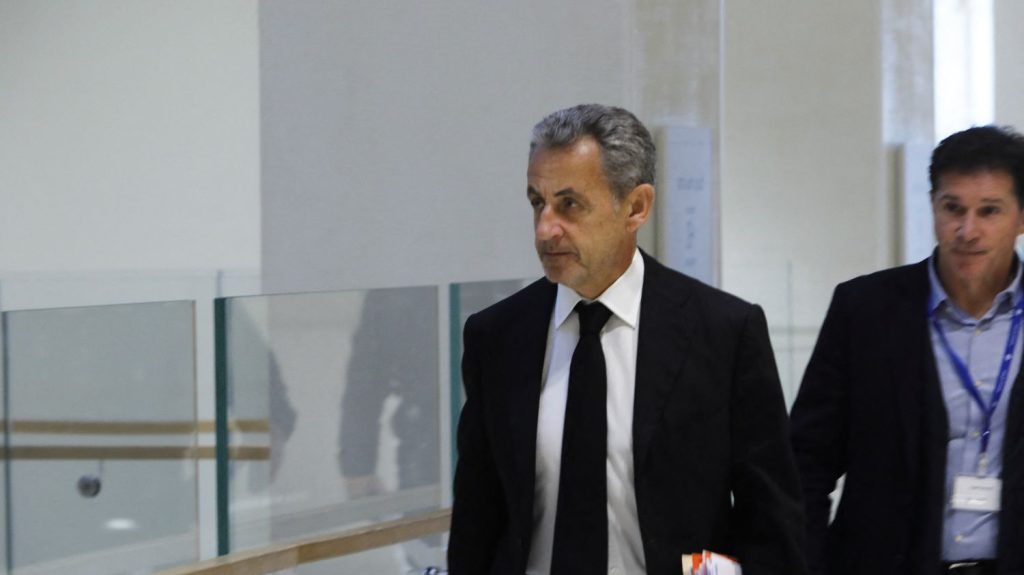 "Franchement, je m'en serais bien passé" : au procès des soupçons de financement libyen, Nicolas Sarkozy donne sa version de la visite de Mouammar Kadhafi à Paris