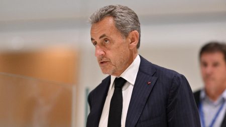 "Vous ne trouverez jamais un centime libyen dans ma campagne", se défend Nicolas Sarkozy au procès des soupçons de financement illégal en 2007