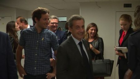 Sénat : fin des avantages pour les anciens présidents de la République Sénat : suppression des avantages accordés aux anciens présidents de la République