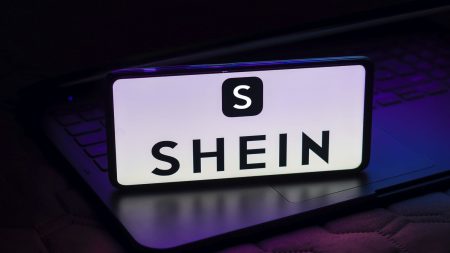 Shein : Pourquoi nommer Castaner et Guedj, personnalités politiques françaises ? Christophe Castaner, Nicole Guedj... Dans quel objectif Shein nomme-t-il des personnalités politiques françaises ?