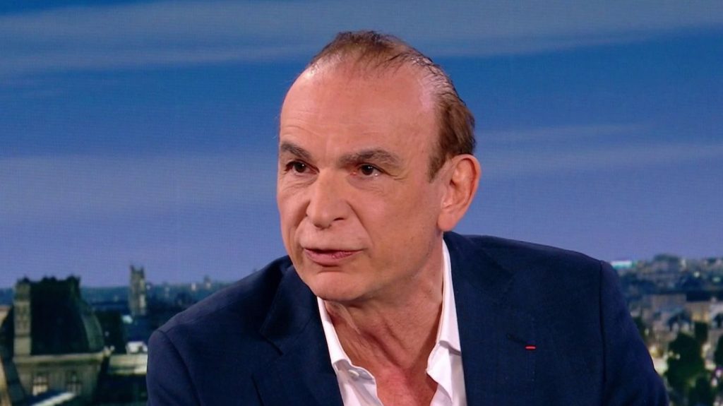 Fin de vie : "Les soins palliatifs c'est formidable, mais ça ne solutionne pas tout", assure le professeur Maurice Mimoun, directeur du Centre de traitement des brûlés de l'Hôpital Trousseau