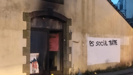 Vandalisme à Carhaix : la permanence du Parti socialiste dégradée dans le Finistère La permanence du Parti socialiste vandalisée à Carhaix dans le Finistère