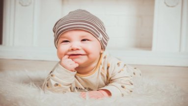 5 conseils que tout nouveau parent devrait connaître lorsqu'il s'occupe d'un bébé pour la première fois
