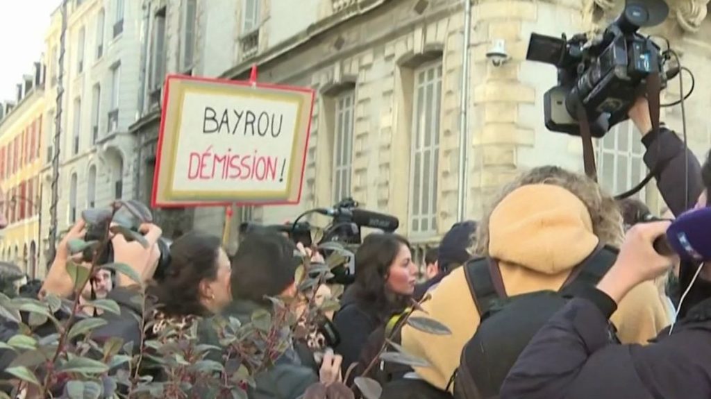 Affaire Bétharram : François Bayrou toujours sous pression