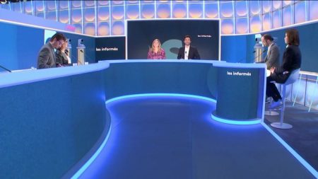 Bayrou non censuré, avenir NFP, droits de douane US : Les informés du 4 février débattent Non-censure de François Bayrou, avenir du NFP, droits de douane américains, Les informés du mercredi 4 février
Tous les jours, les informés débattent de l'actualité autour de Jean-Rémi Baudot et Aurélie Herbemont.