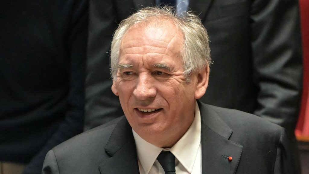 :
    Édito



  



  


      

  

  
                    



  


      :
    Édito



  



  


    
    Pour quelles raisons la méthode Bayrou réussit-elle là où la méthode Barnier a échoué ?