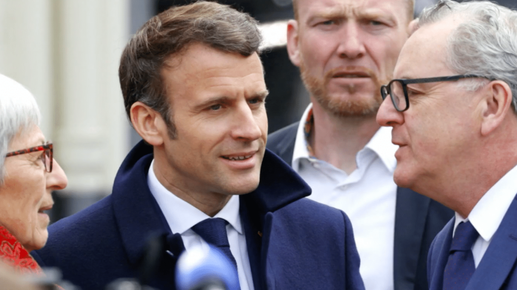 Conseil constitutionnel : le président est-il toujours un proche du chef de l'État ?