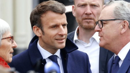 Chef d’État : le président du Conseil constitutionnel est-il toujours un proche ? Conseil constitutionnel : le président est-il toujours un proche du chef de l'État ?