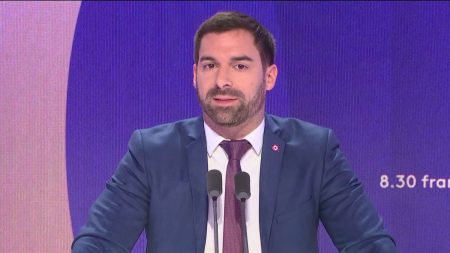 Crise diplomatique : Odoul (RN) accuse Macron de soumission au régime algérien Crise diplomatique avec Alger : "Avec monsieur Macron, il y a une soumission totale vis-à-vis du régime algérien", accuse Julien Odoul (RN)