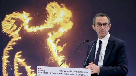 Drogue : campagne choc du gouvernement pour culpabiliser les consommateurs "Un électrochoc" : le gouvernement dévoile une campagne "de culpabilisation", avec une vidéo choc, contre la consommation de drogue