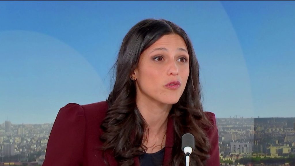 Réforme de l'État : "Il y a des agences qui sont moins efficaces", estime la députée EPR Éléonore Caroit