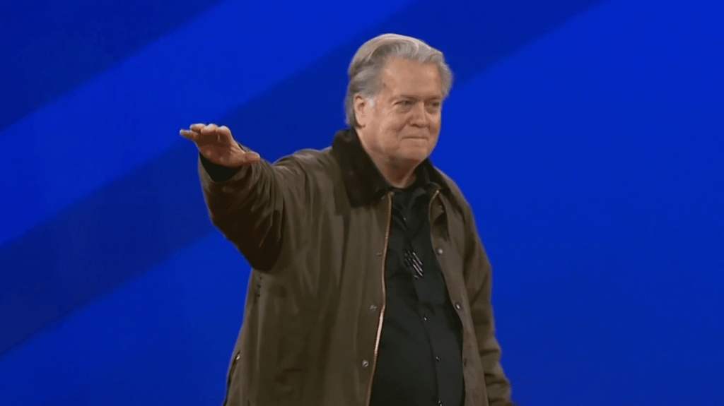 États-Unis : Jordan Bardella annule sa prise de parole après un salut nazi de Steve Bannon