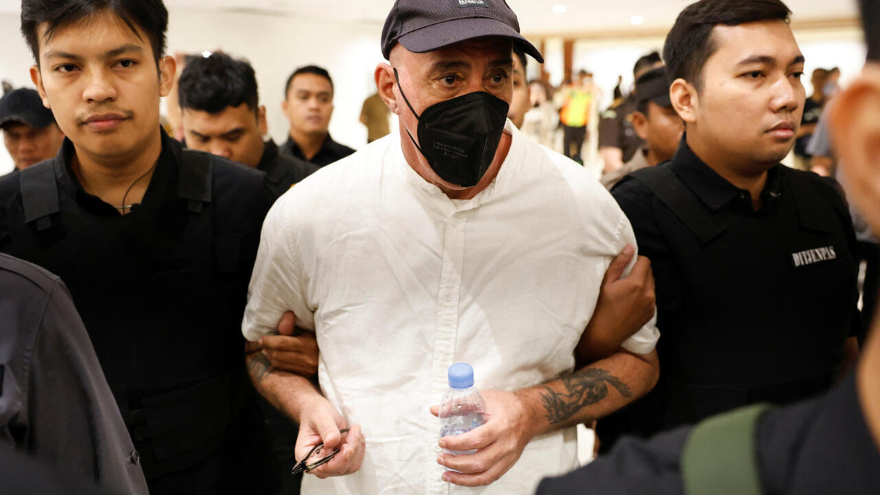 Français voit la peine de mort dans la peine de prendre une peine de 30