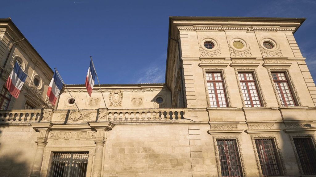 Dans le Gard, la mairie RN de Beaucaire condamnée pour refus de retirer une crèche de Noël