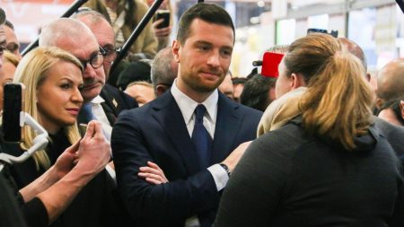 Guerre en Ukraine : Bardella critique la perte d’autonomie diplomatique de la France Guerre en Ukraine : Jordan Bardella estime que la France n'est "plus perçue comme une puissance diplomatique libre, autonome et indépendante"