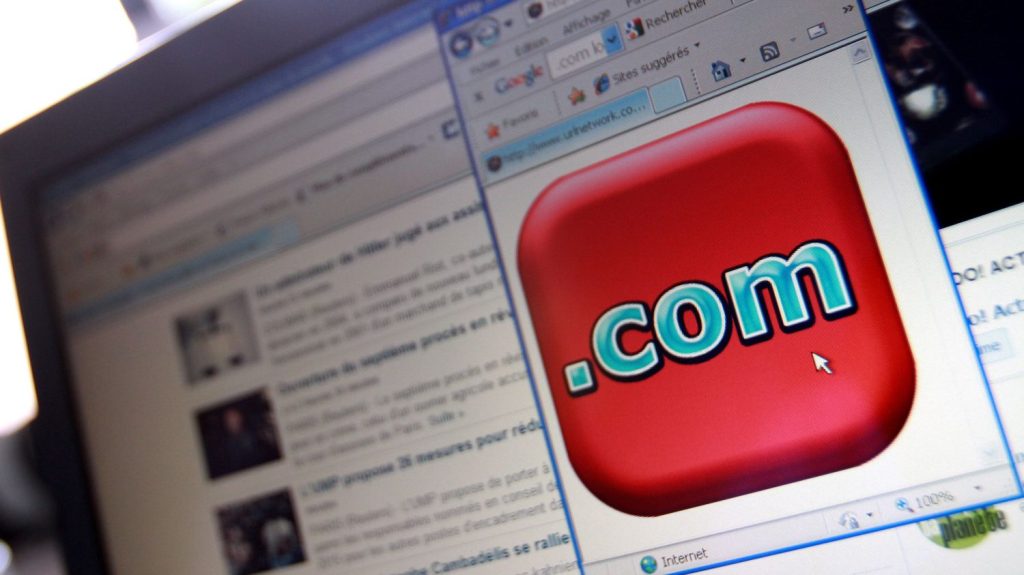 :
    le dernier publié



  



  


      

  

  
    
    Hébergement, nom de domaine, messagerie... pourquoi, dans le monde numérique, les professionnels ne doivent pas s'équiper chez les amateurs

          Un avocat s'est vu privé de l'accès à sa messagerie professionnelle et à l'ensemble de ses dossiers numérisés par son hébergeur Google. La Cour d'appel de Paris a validé cette application stricte des conditions générales d'utilisation de ces services numériques.
    
    
          Diffusé le 09/02
                      
        5min