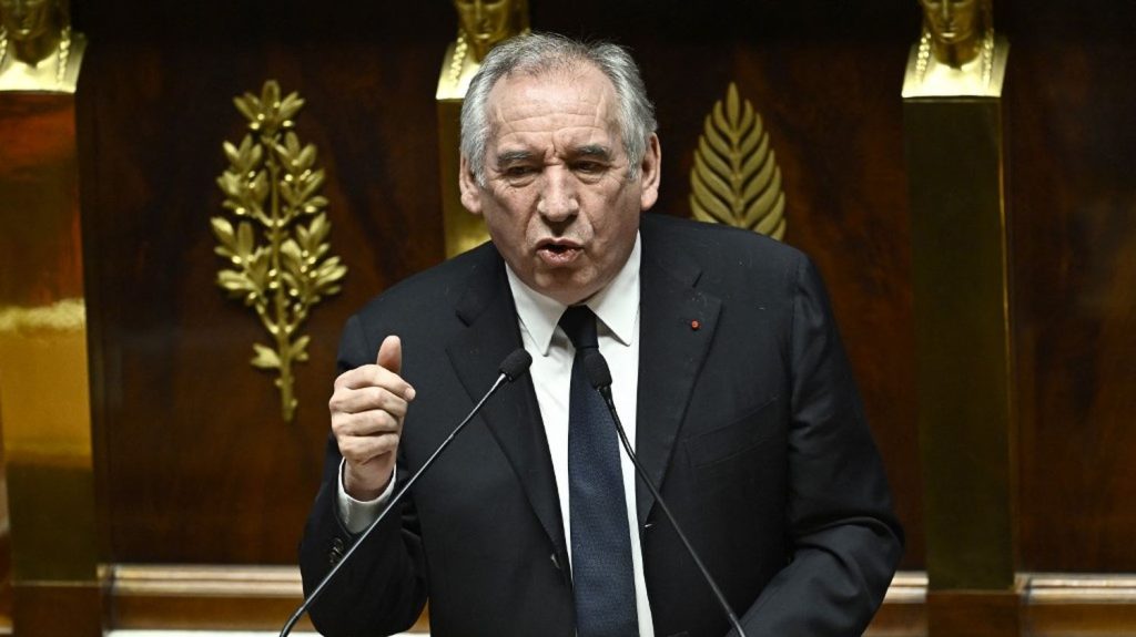 Identité nationale : "Il n'y aura pas de conflit sur ces sujets à l'intérieur du gouvernement", assure François Bayrou