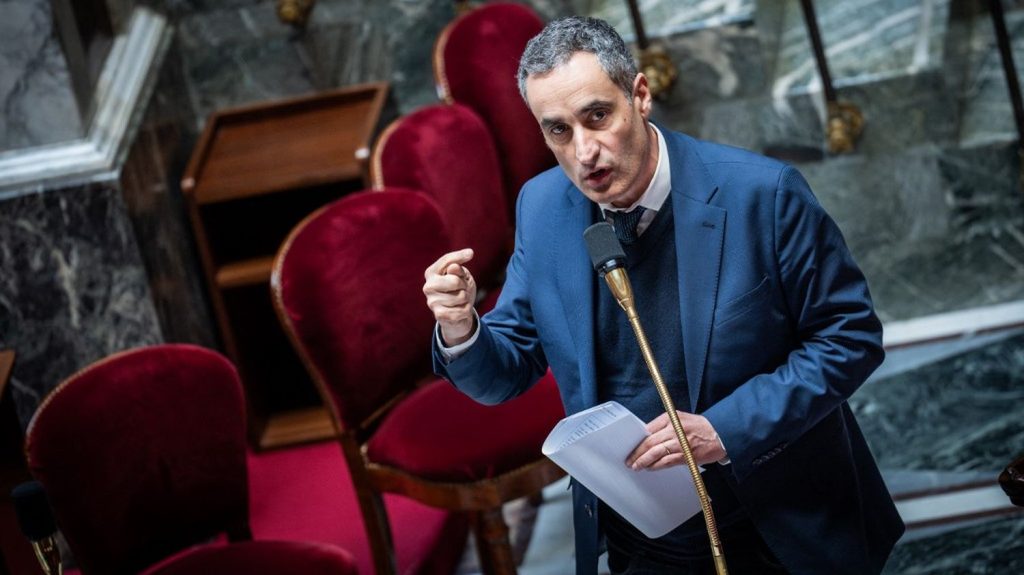 "Polluants éternels" : que contient la proposition de loi sur l'interdiction des PFAS, votée à l'Assemblée ?