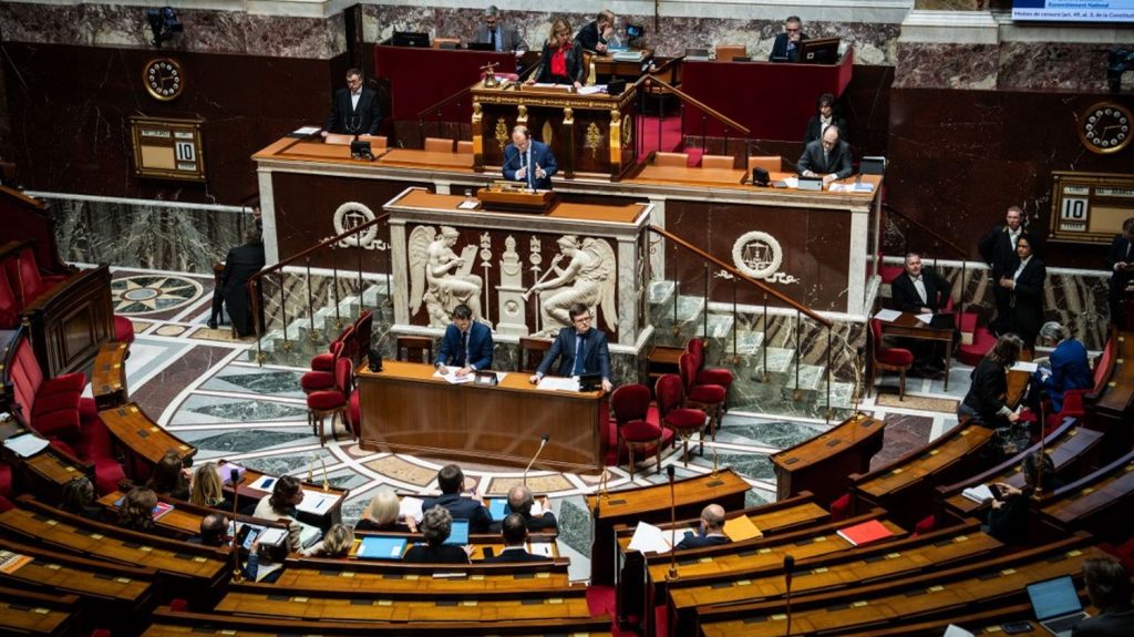 Que contient le texte sur la justice des mineurs, voté en première lecture par l'Assemblée nationale ?