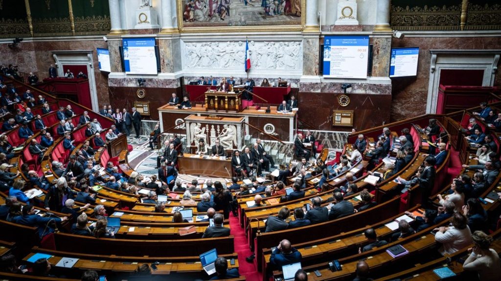 L'Assemblée nationale vote contre la fin de la vente des voitures thermiques en 2035