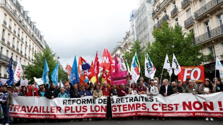Les partenaires sociaux français commencent trois mois de discussions sur la réforme des pensions