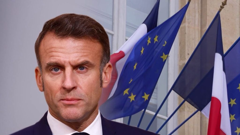 Guerre en Ukraine : Emmanuel Macron souhaite "accélérer notre effort de guerre"