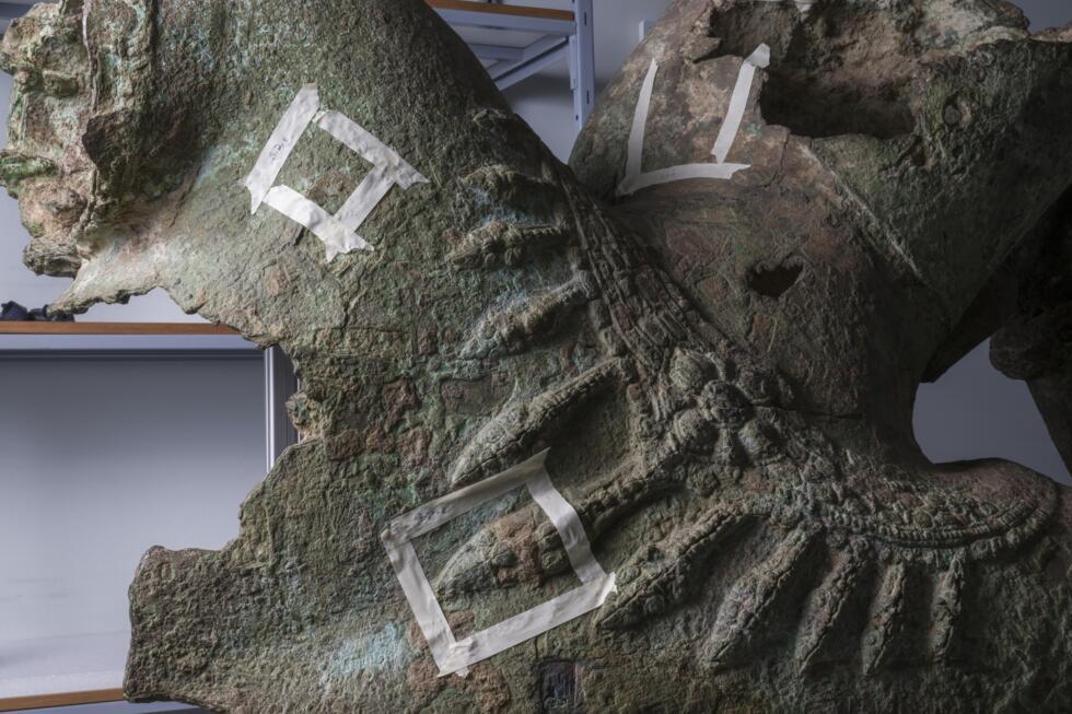 Le bronze du grand Vishnu de l'ouest de Mebon, un chef-d'œuvre de l'art khme actuellement restauré à Nantes.