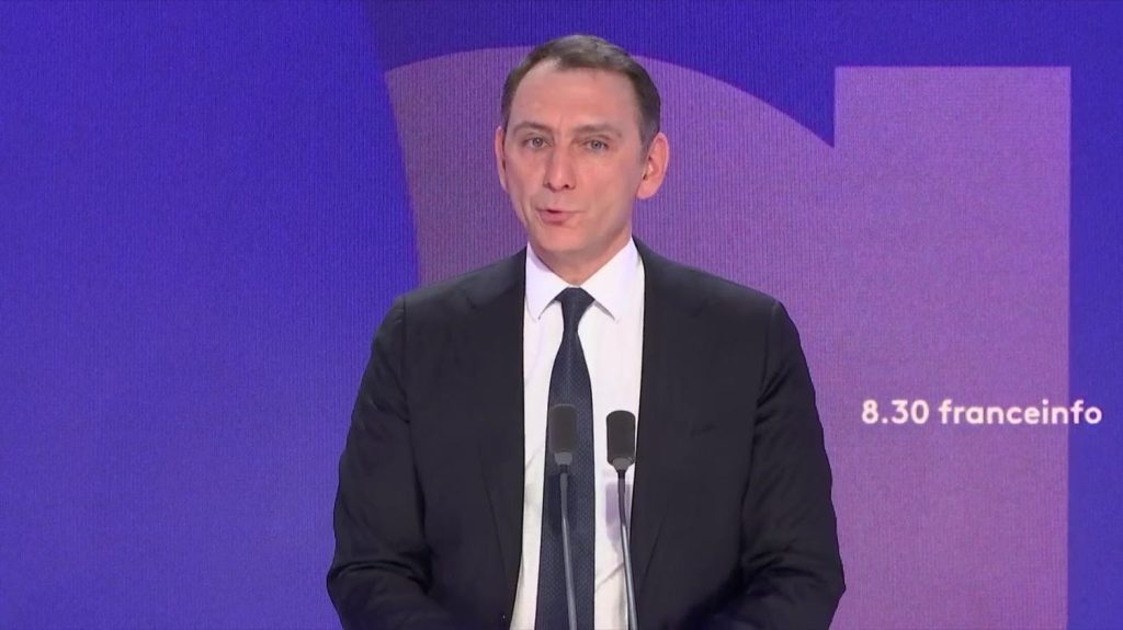Audiovisuel : "Je regrette que NRJ12 et C8 ferment", déclare le porte-parole du RN Laurent Jacobelli