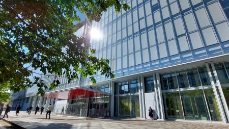 Paris : le parvis du Tribunal pourrait être renommé « parvis Robert Badinter » La ville de Paris veut renommer le parvis du Tribunal de Paris "parvis Robert Badinter"