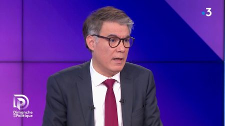 Parti socialiste : Olivier Faure annonce un congrès en juin et sa candidature à sa succession Parti socialiste : le premier secrétaire Olivier Faure annonce un congrès "en juin" et se déclare candidat à sa propre succession