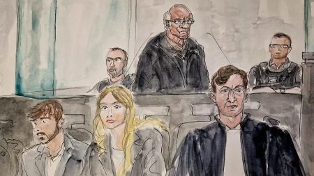 Procès Le Scouarnec : l’ex-femme du chirurgien assure n’avoir "rien vu"