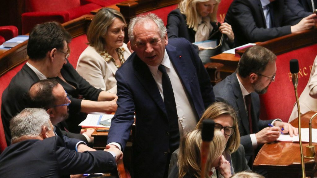 La motion de censure déposée par le Parti socialiste contre François Bayrou est rejetée par l'Assemblée nationale