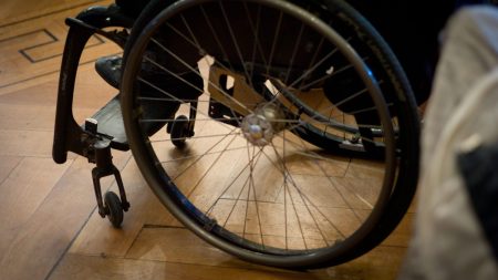 Remboursement des fauteuils roulants : l’APF France Handicap salue la fin d’un « parcours du combattant » Remboursement des fauteuils roulants : l’APF France Handicap salue une mesure qui met fin "à un parcours du combattant" pour les personnes en situation de handicap