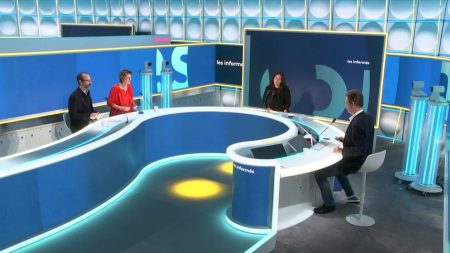 Retailleau pour présidence LR, Trump et Poutine aux débats des Informés du 13 février 2025 Retailleau candidat à la présidence LR, Trump et Poutine... Les informés du matin du jeudi 13 février 2025
Tous les jours, les informés débattent de l'actualité autour de Salhia Brakhlia et Renaud Dély.