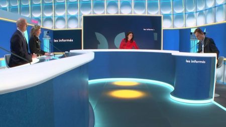 Richard Ferrand proposé au Conseil Constitutionnel : avenir du NFP débattu sur Les Informés du matin Richard Ferrand proposé pour le Conseil Constitutionnel, l'avenir du NFP... Les informés du matin du mardi 11 février
Tous les jours, les informés débattent de l'actualité autour de Salhia Brakhlia et Renaud Dély.