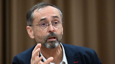 Robert Ménard jugé pour refus de mariage à une personne en situation irrégulière : « Je ne suis coupable de rien » "Je ne suis coupable de rien dans cette histoire", réagit Robert Ménard, jugé mardi pour avoir refusé un mariage avec une personne en situation irrégulière