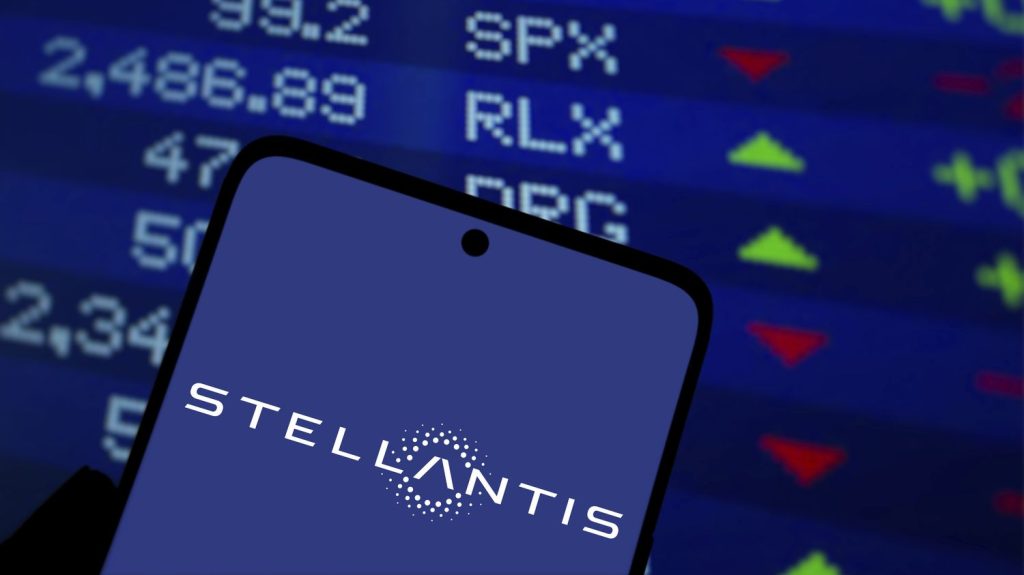 Stellantis : "Il n'y a pas d'inquiétude" à avoir "pour les sites français" malgré des résultats financiers en baisse, assure un délégué syndical CFDT