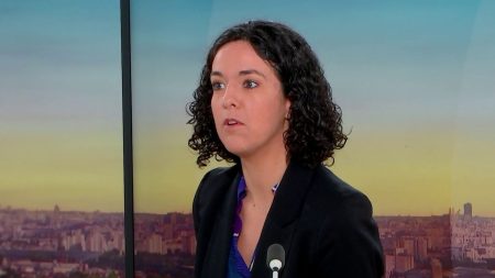 Ukraine : Manon Aubry (LFI) déplore une « humiliation » pour la France après échanges Trump-Macron Ukraine : "J'ai eu le sentiment d'une forme d'humiliation pour la France dans les échanges entre Donald Trump et Emmanuel Macron", déplore Manon Aubry, élue européenne LFI