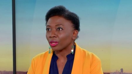 Ukraine : la députée LFI-NFP Danièle Obono doute de la capacité de Macron face à Trump Ukraine : "J'ai des doutes sur la capacité d'Emmanuel Macron à avoir un quelconque rapport de force vis-à-vis de Donald Trump", estime la députée LFI-NFP Danièle Obono
