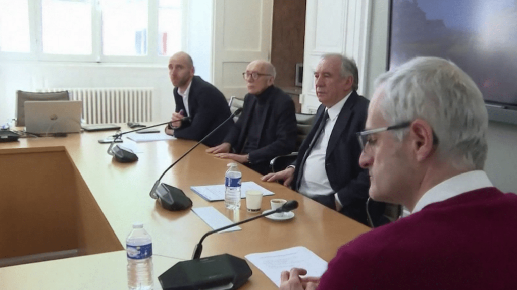 Accusations de violences à Bétharram : François Bayrou rencontre un collectif de victimes