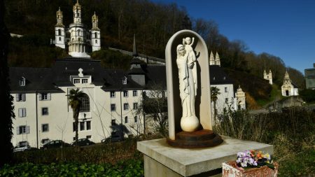 Le clergé français reconnaît la responsabilité dans le scandale des abus sexuels à l'école